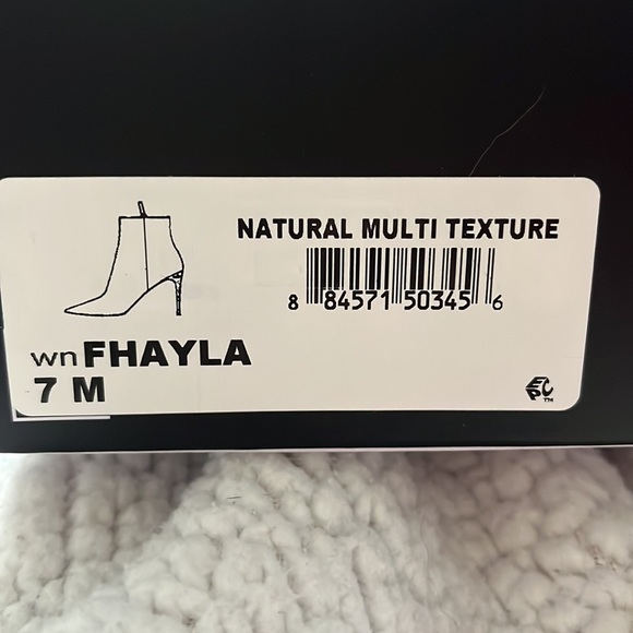 Nine West Gorgeous Snake skin texture bootie - Picture 6 of 7